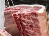 Varkensprijzen kelderen: Nederlandse slachterijen volgen Duitsland