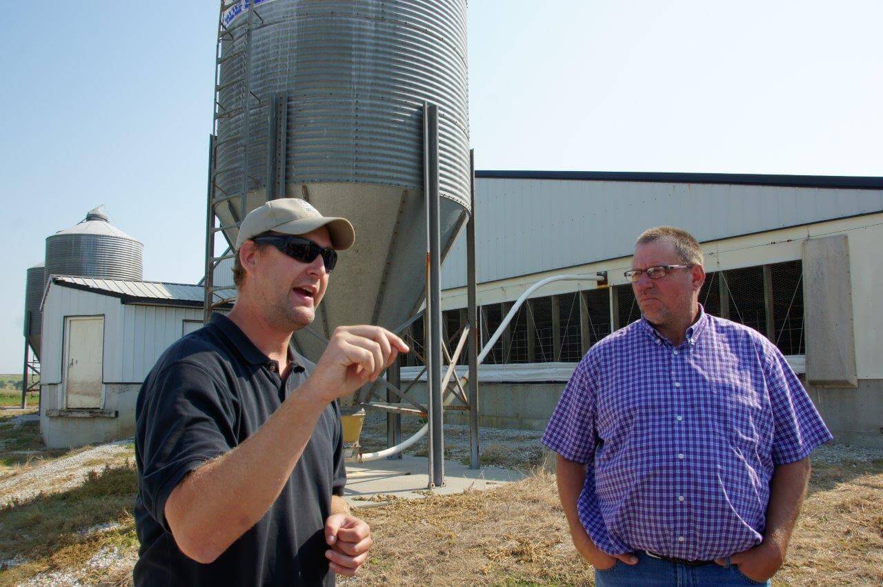 Manager Aaron Juergens en diereigenaar Scott Pollock van Cactus Family Farms 