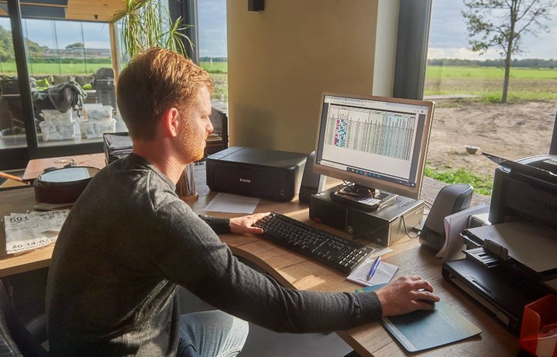 Via InGene kan Bram extra selecteren op belangrijke kenmerken als moedereigenschappen en aantal spenen.